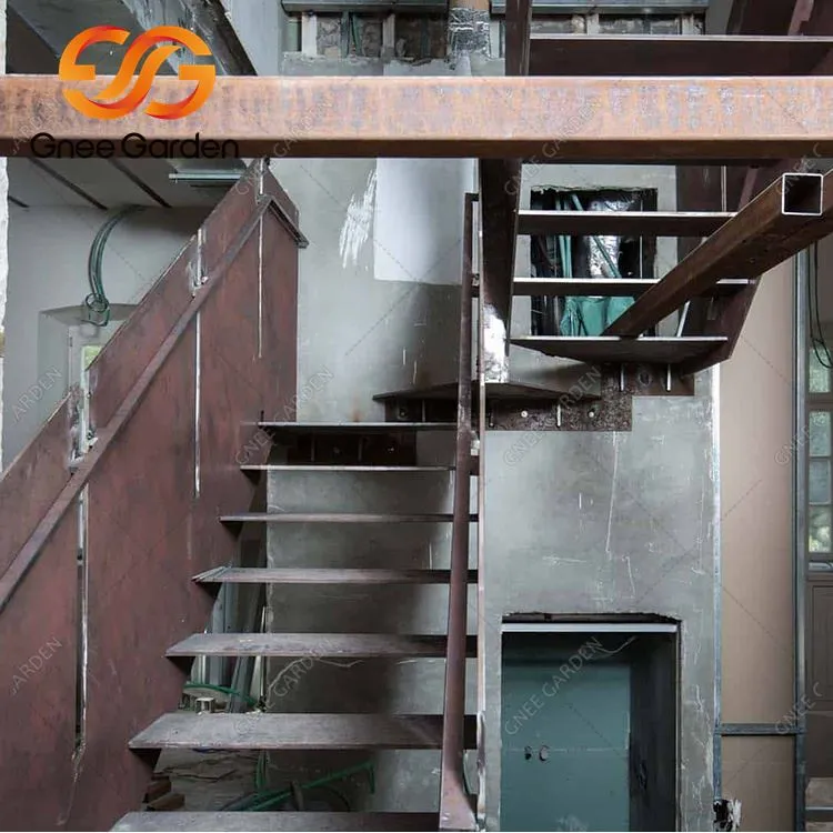 गार्डन कॉर्टन स्टील सीढ़ियाँ